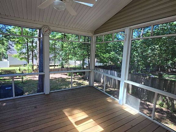 4th image of 1918 Glenhurst Ct