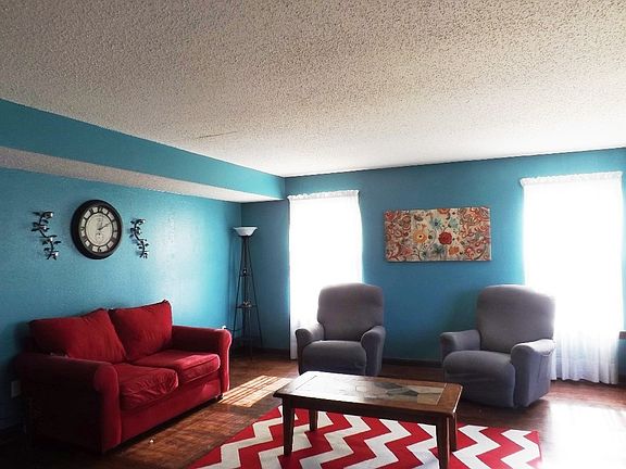 If this isn't your color choice, seller will repaint with your color choice with purchase agreement.