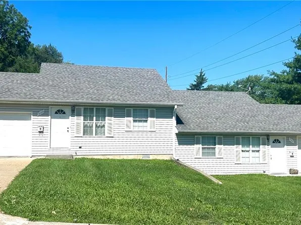 520 N Davis St, Maryville, MO 64468