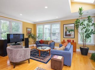 194 Prospect St #194R, Cambridge, MA 02139