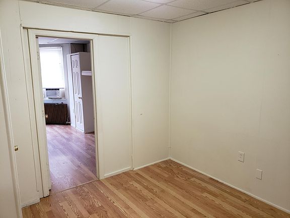 4th image of 48 1/2 Mlk Blvd APT 2