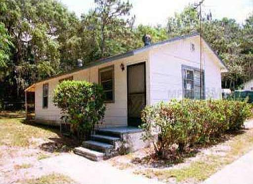 1st image of 121 Trailer Haven Ln