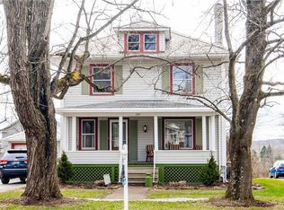209 W Market St, Mercer, PA