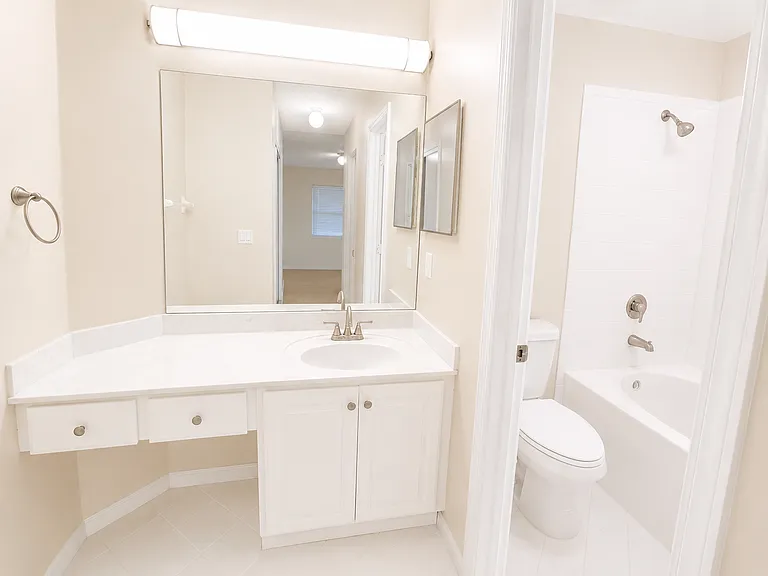 1740 SW 114th Ter — Photo 17