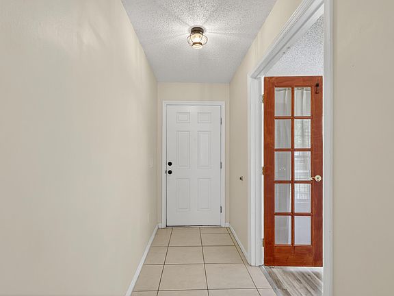 4th image of 2979 SW Moody Terrace