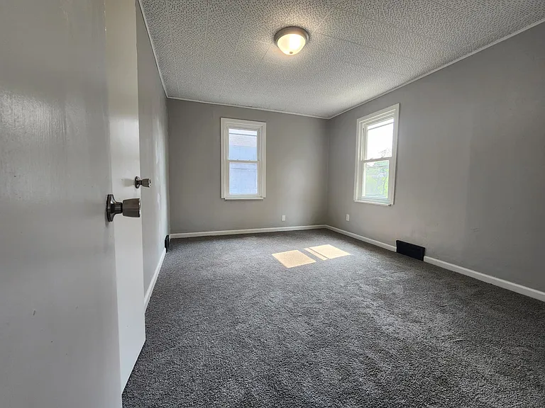 2302 Palm Beach Ave — Photo 15