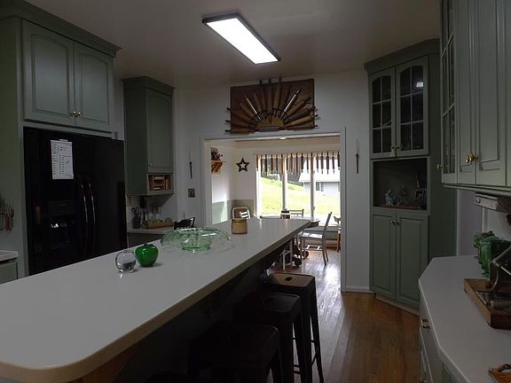 4th image of 309 S German St