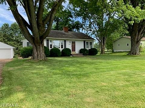 2nd image of 2613 Columbus Rd