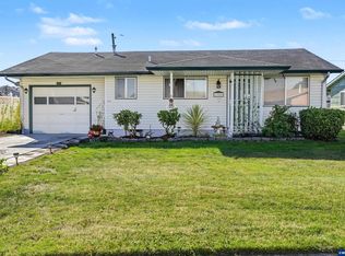 1306 Hampton Way, Woodburn, OR 97071