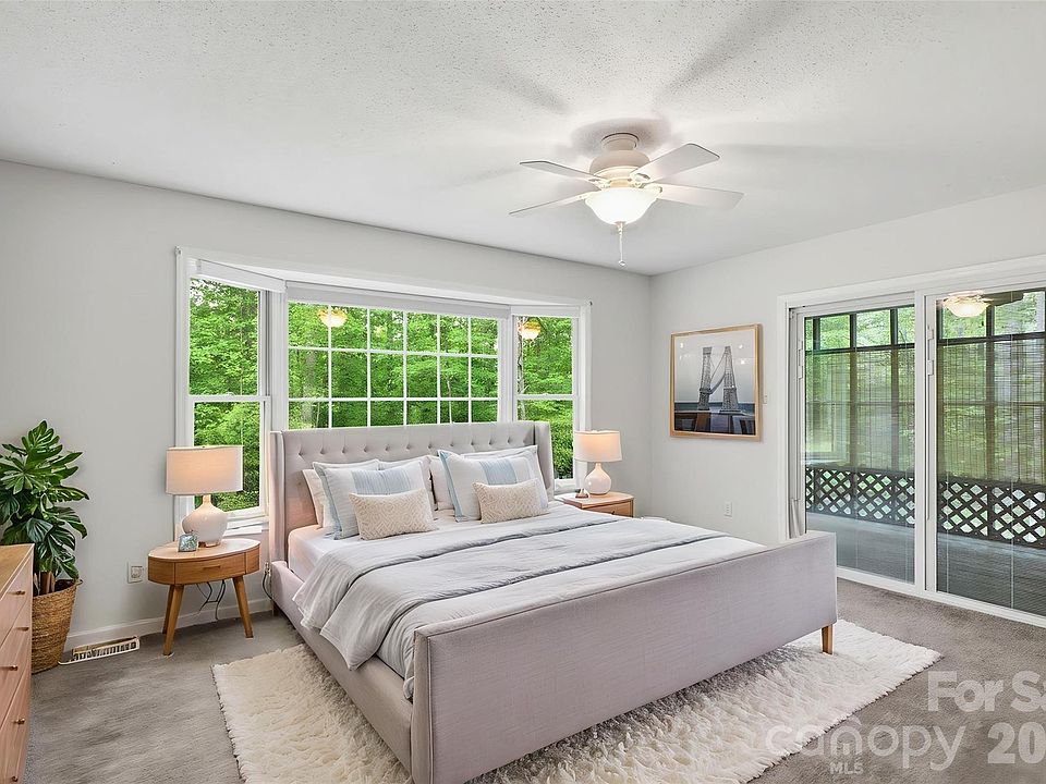 1st image of 3330 Penshurst Rd