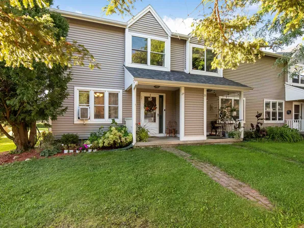 57 E Country Club Drive #27, Bolton, VT 05465