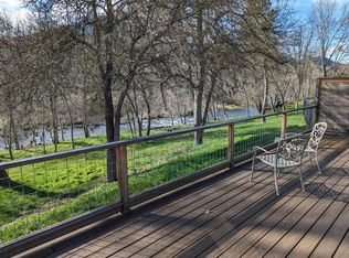 2076U Applegate St, Jacksonville, OR 97530