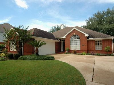 815 Maplewood Falls Ct, Houston, TX, 77062