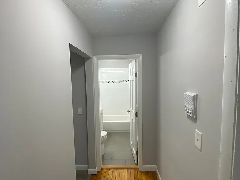 33 Chestnut St — Photo 10