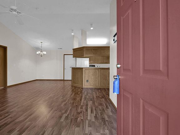 5th image of 4054 Wiston Dr