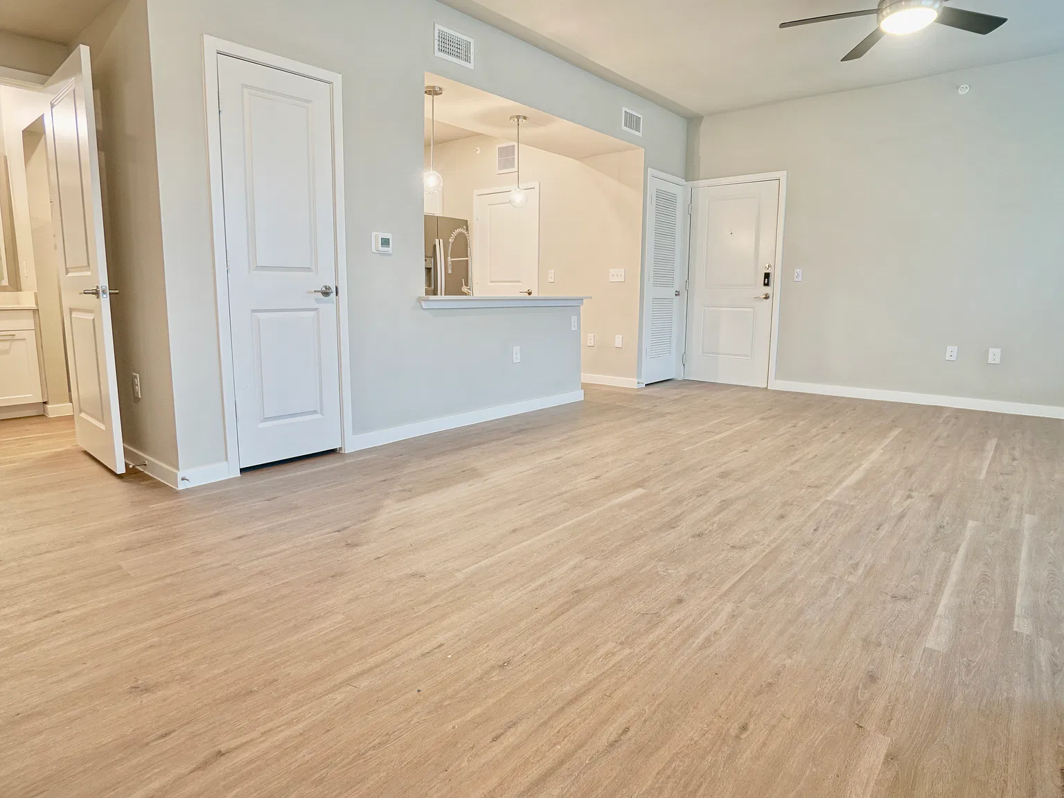 1 bed, 790 sqft, $1,090 — Photo 2