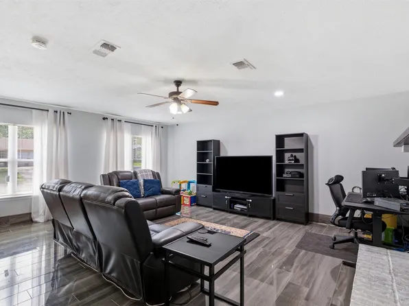 1505 Montclair St, Arlington, TX 76015