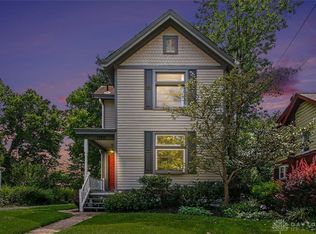 3935 Saint James Ave, Cincinnati, OH 45236