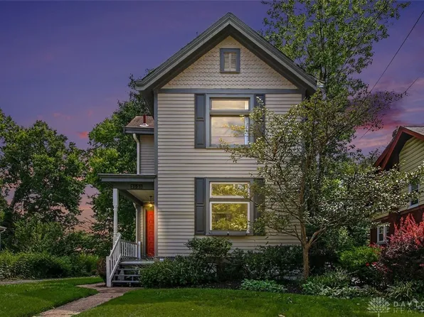 3935 Saint James Ave, Cincinnati, OH 45236