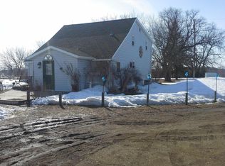 2220 37th St NE, Larimore, ND 58251