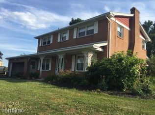 2880 Cambridge Rd, York, PA 17402