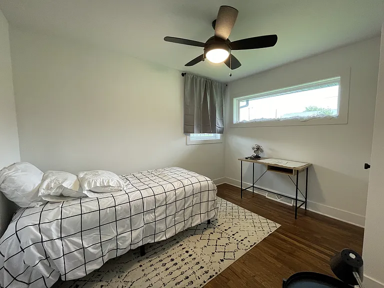 5912 Dublin St — Photo 10