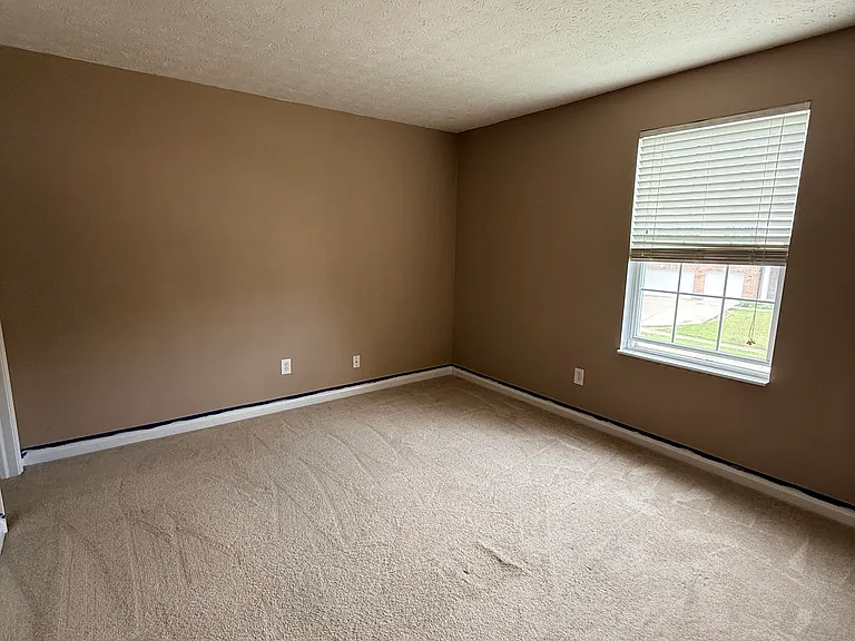 1686 Salina Dr — Photo 12