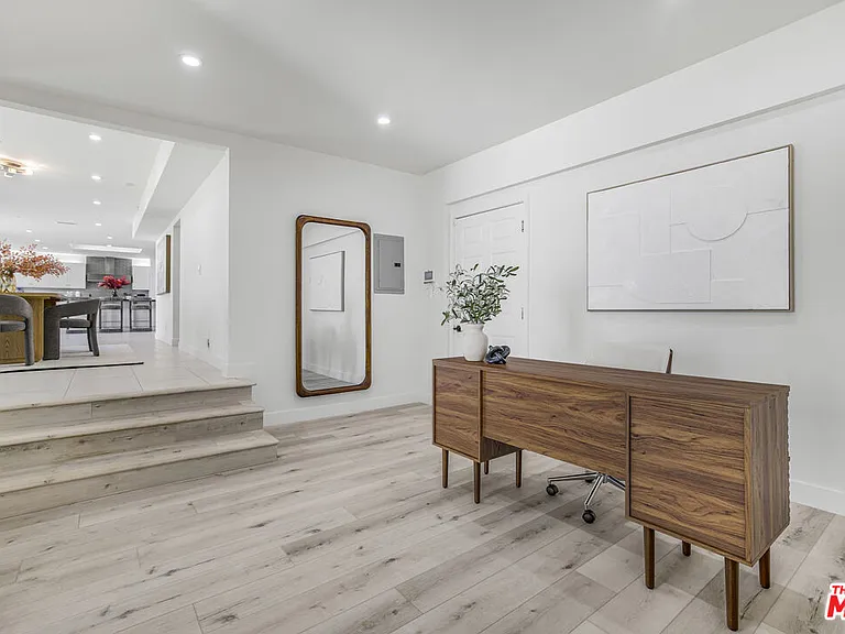 18202 Rancho St — Photo 21