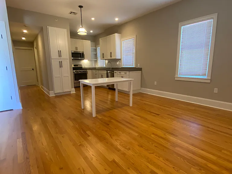178 Brooks St #1 — Photo 10