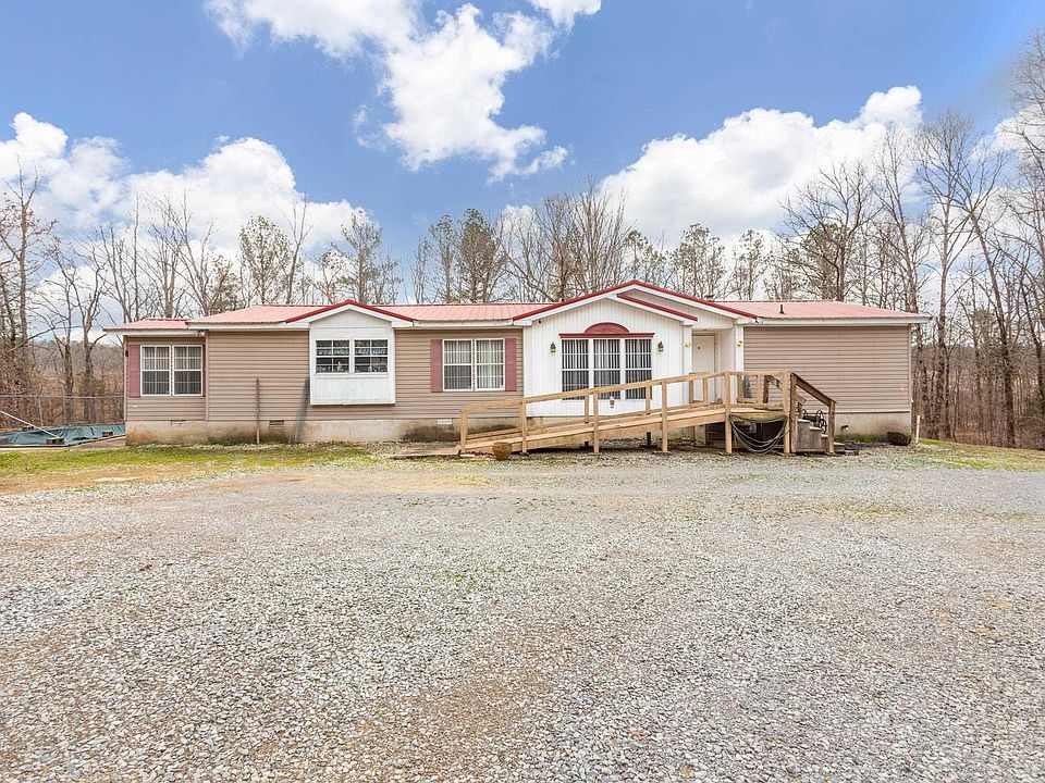 1st image of 1040 Boiling Springs Rd