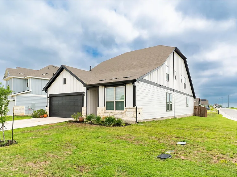 237 Sand Lily Ln — Photo 9