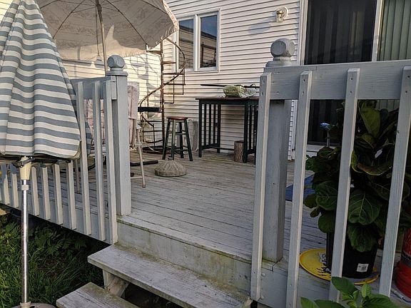 5th image of 45 Dorothy Ave #45