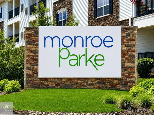 816 Stiller Ln #816, Monroe Township, NJ 08831