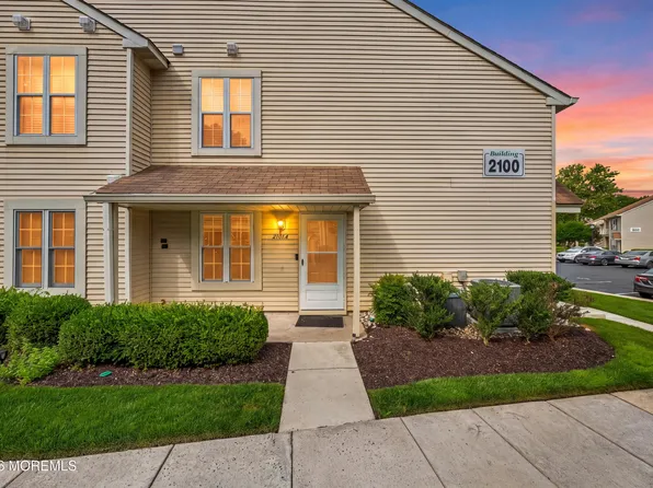 2101A Sedgefield Drive #2101, Mount Laurel, NJ 08054