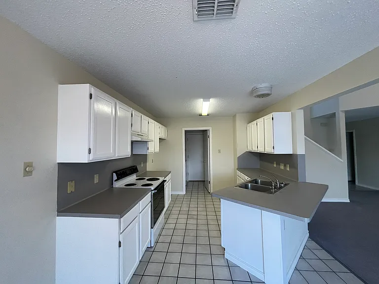 15357 Yardarm Ct — Photo 5