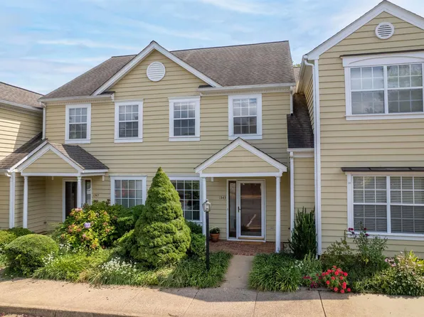 1343 Le Parc Ter, Charlottesville, VA 22901