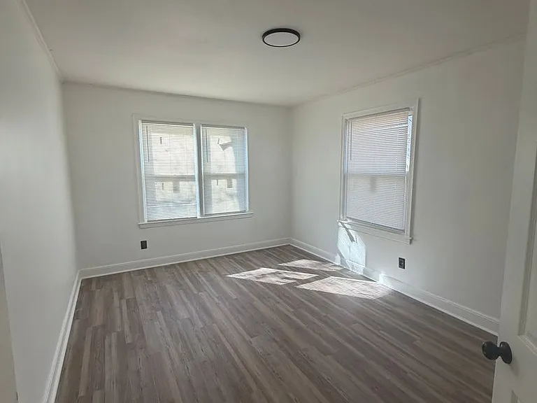 890 Charles Pl — Photo 7