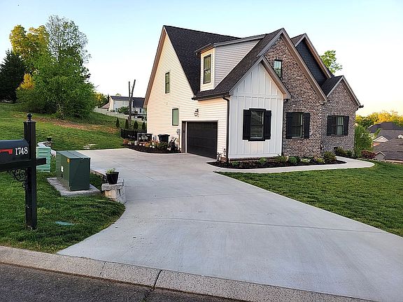 5th image of 1748 Weston Hills Dr NW