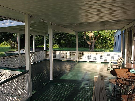 5th image of 443 Ashland Dr