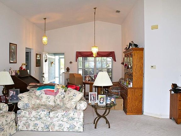 3rd image of 6317 Silver Lakes Dr W