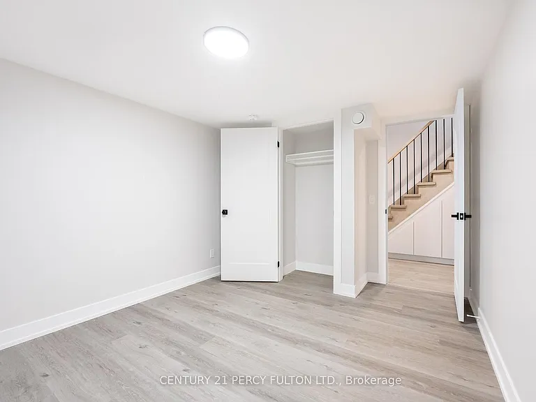 13 McKayfield Rd #LOWER — Photo 19