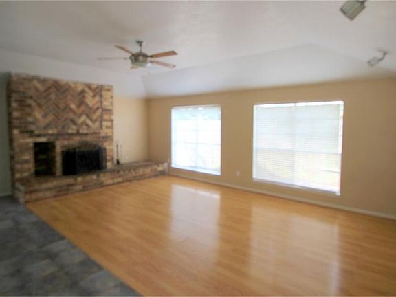 2nd image of 527 Shenandoah Dr