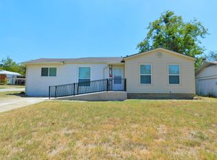 1703 Mercedes Rd, Denton, TX 76205