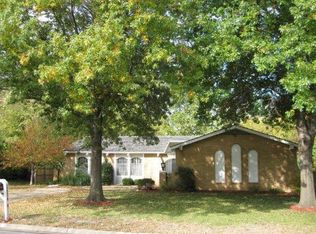 3030 Trail Rd, Lawrence, KS 66049