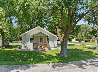 601 W Hamilton St, Bunker Hill, IL 62014