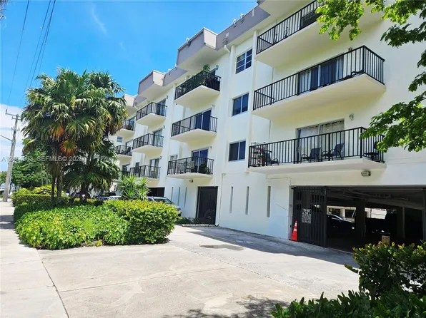2620 NE 135th St APT 426, North Miami, FL 33181