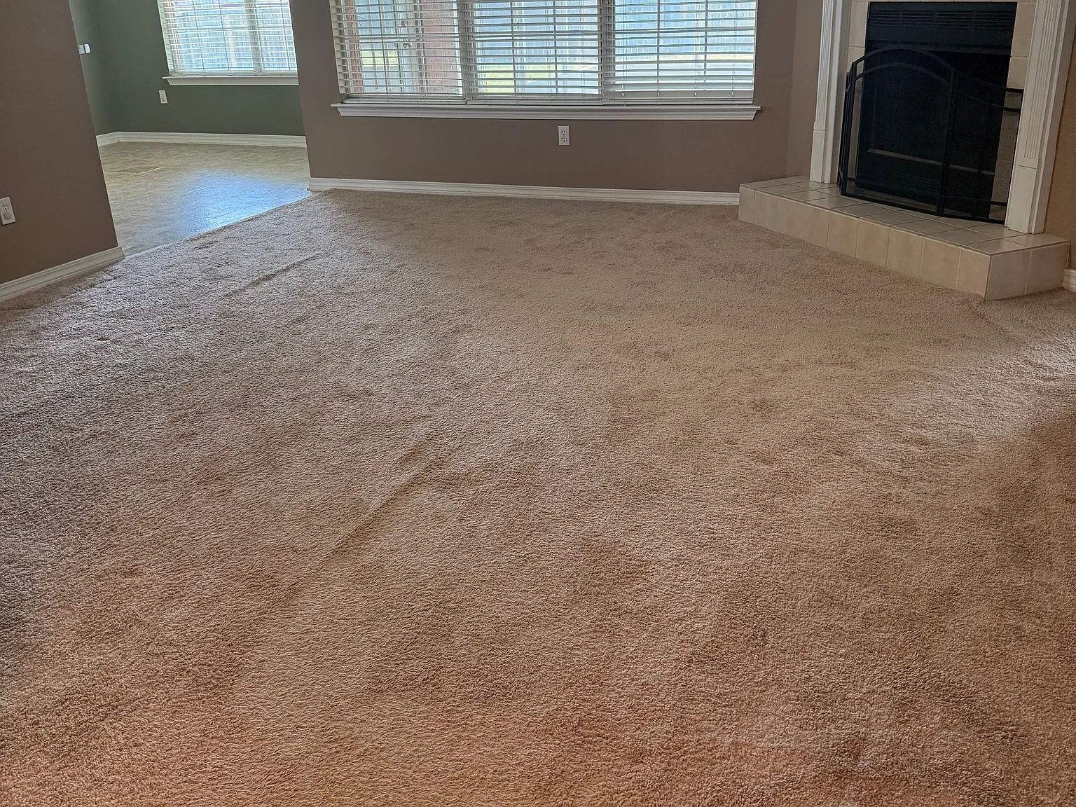 3 bed, 1700 sqft, $1,800 — Photo 4