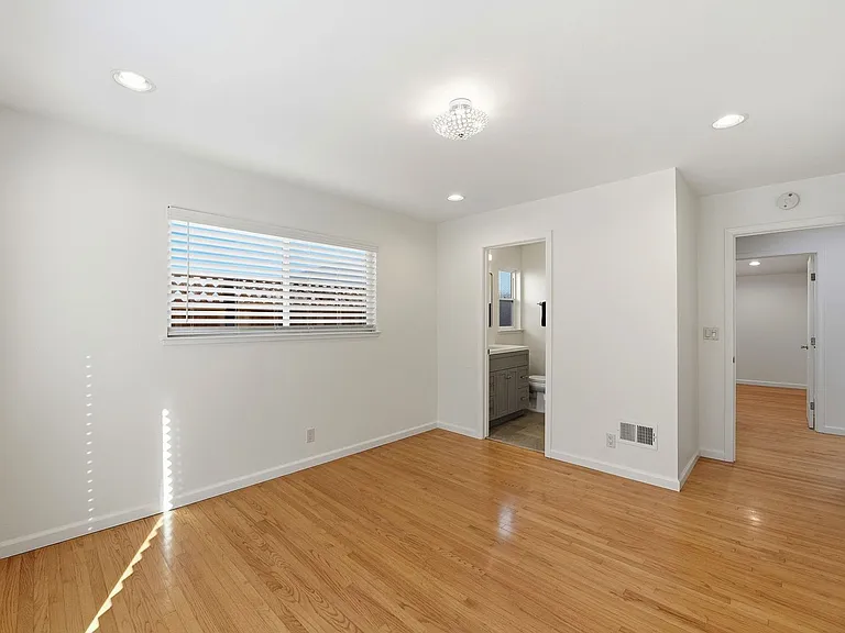 1559 Chambers Dr — Photo 34