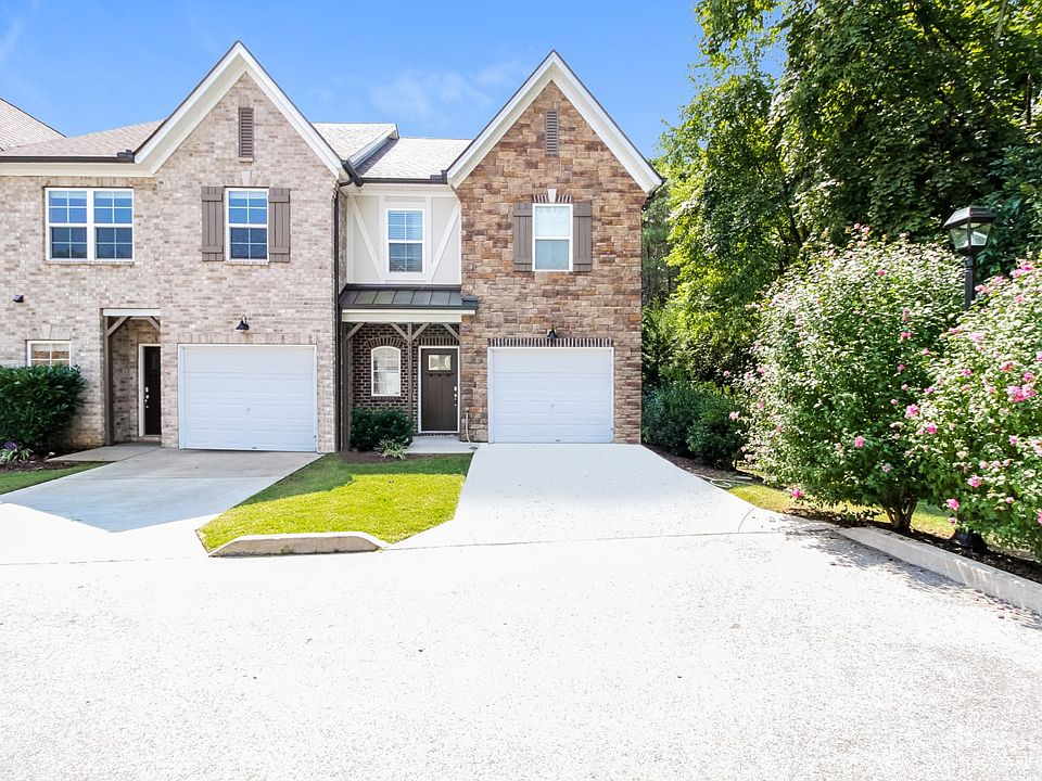 1st image of 411 Riverwood Ct