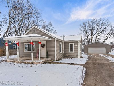 2253 Russell St, Grand Blanc, MI, 48439